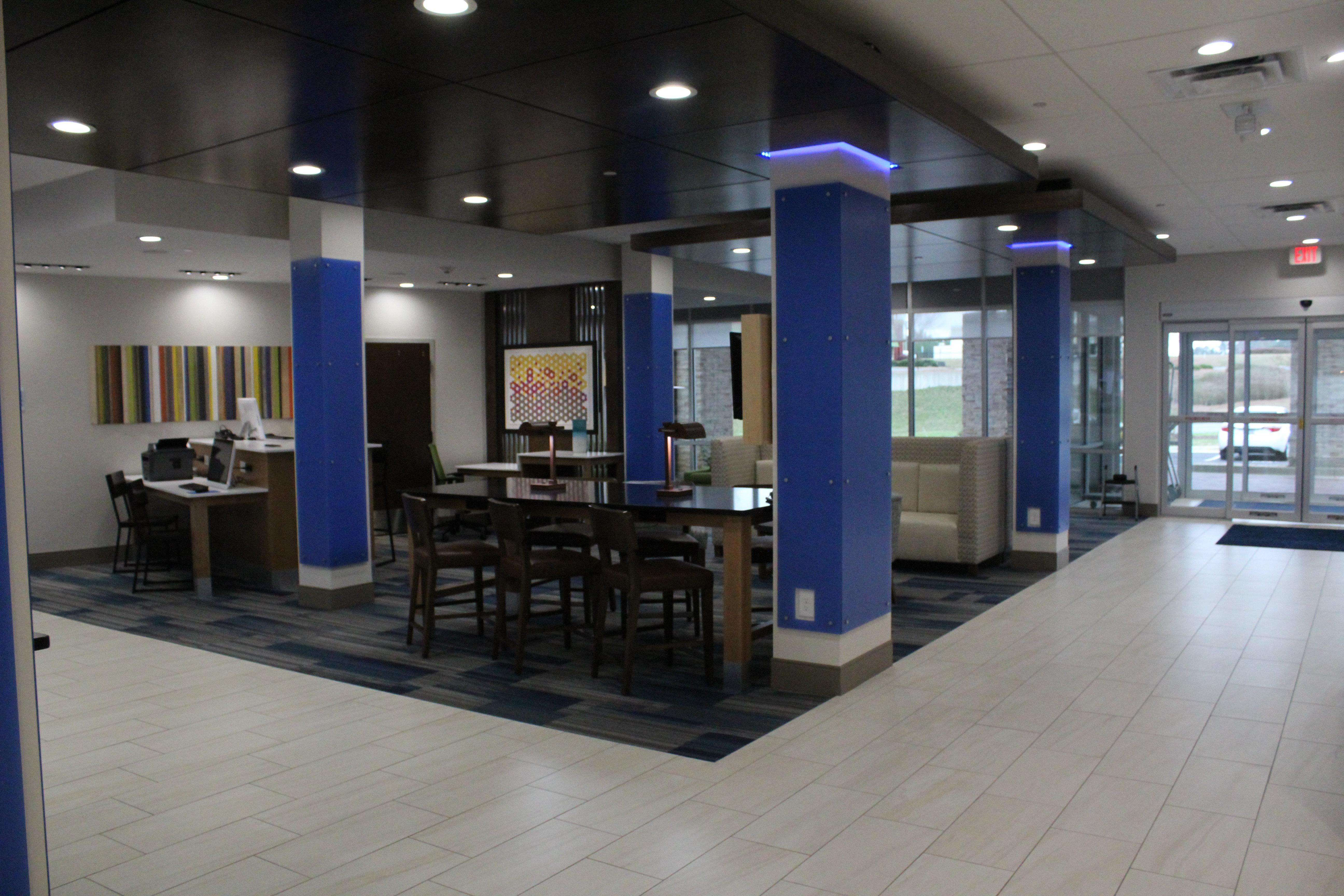 Holiday Inn Express & Suites - Milledgeville, An Ihg Hotel Kültér fotó
